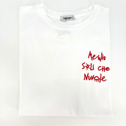 T-shirt con ricamo